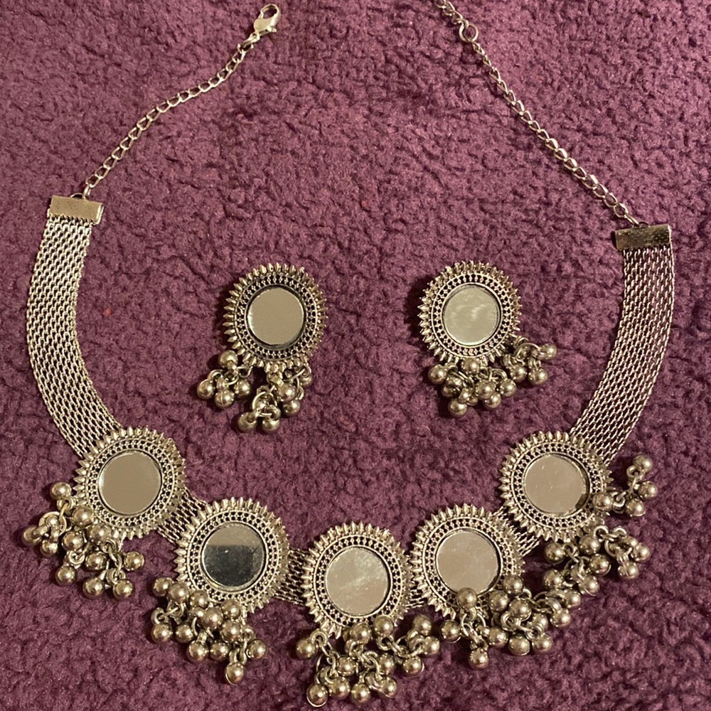 NWT Necklace and Earring Set